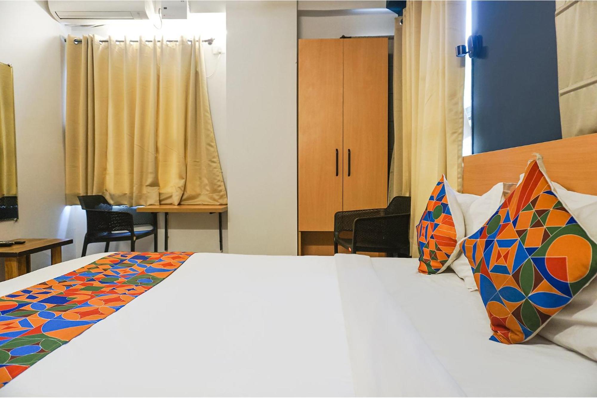 Fabhotel Aura Homes - Nr Khandoba Mandir Pimpri-Chinchwad Exterior foto